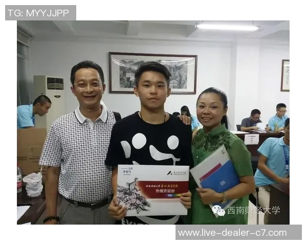 招聘热爱足球的特长人才加入我们的团队共创辉煌未来 招聘热爱足球的特长人才加入我们的团队共创辉煌未来